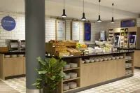 Holiday Inn Express CHELTENHAM TOWN CENTRE by IHG - sarapan