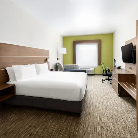 Holiday Inn Express & Suites OAKHURST-YOSEMITE PARK AREA by IHG