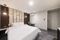 Bucheon (Wonjong-Dong) Riviera Hotel