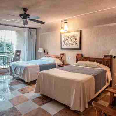 The Suites at Chichen Itzá Rooms