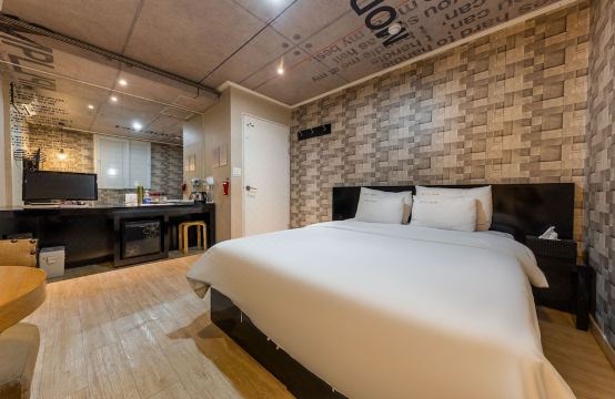 나무 숙소 썸네일