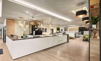 Super 8 by Wyndham Munich City North