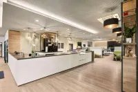 Super 8 by Wyndham Munich City North - 3 Yıldız