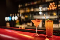 Best Western Plus Hotel de la Cite Royale - 酒吧