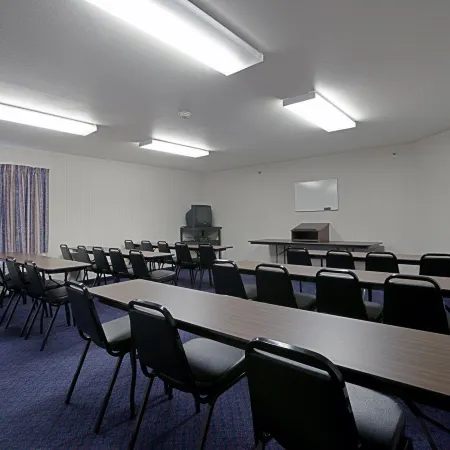 Americas Best Value Inn and Suites Racine