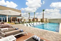 Embassy Suites by Hilton San Antonio Landmark - Uima-altaat