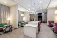 La Quinta Inn & Suites by Wyndham Columbus MS Hotels in Columbus
