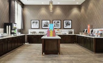 Hampton Inn & Suites Kansas City Downtown Crossroads
