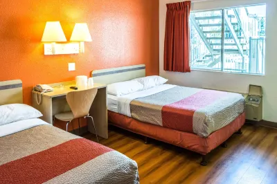 Motel 6 Bakersfield, CA - Convention Center Отели в г. Бейкерсфилд