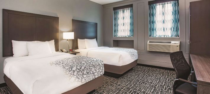 La Quinta Inn & Suites by Wyndham Baltimore Downtown Hotels in Baltimore