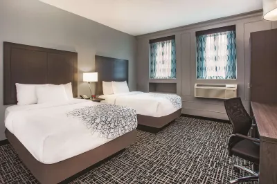 La Quinta Inn & Suites by Wyndham Baltimore Downtown Hotels near The Walters Art Museum