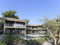 Blue Dolphin Hotel Hotéis em Ormilia