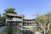 Blue Dolphin Hotel Hotels in Ormilia