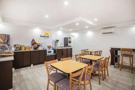 Arya Blu Inn and Suites Отели рядом с достопримечательностью «Halifax River»