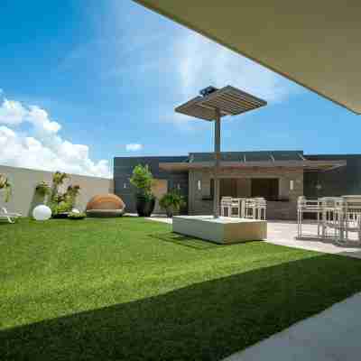 Embassy Suites by Hilton Santo Domingo Hotel Exterior
