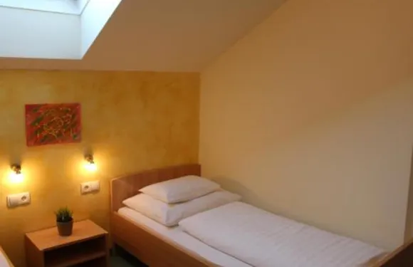 格斯福凱美瑞特酒店