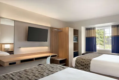 Microtel Inn & Suites by Wyndham Baton Rouge Hotels near Sharp Road Park