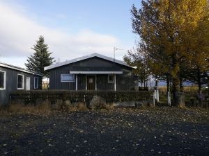 Hlíðarból Apartments