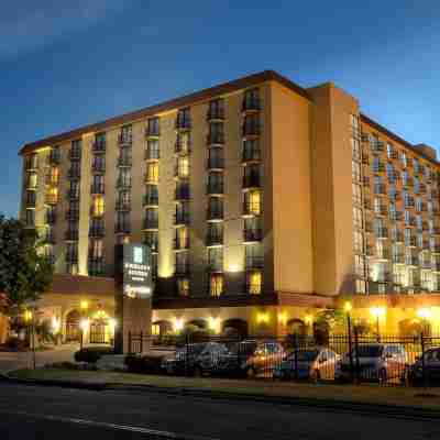 Embassy Suites by Hilton Tulsa I-44 Hotel Exterior