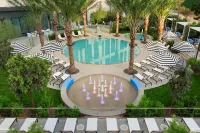 The Viv Hotel, Anaheim, a Tribute Portfolio Hotel - 屋上プール