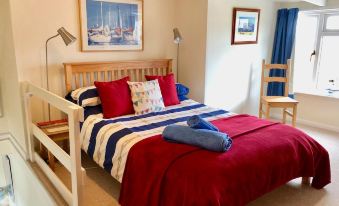 Harbour Life Dog Welcoming Yarmouth First Floor Apartment Sleeps 4