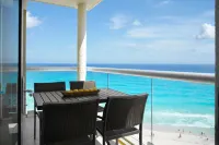 The Westin Lagunamar Ocean Resort Villas & Spa, Cancun - カップル