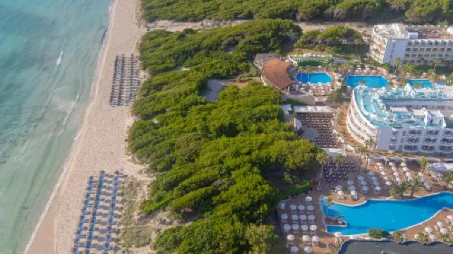 Iberostar Waves Ciudad Blanca