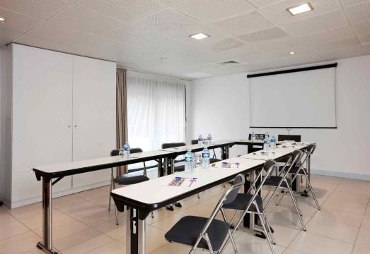 1. 컴포트 아파트호..