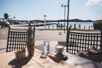 Hostel Globo Hotels in Primosten