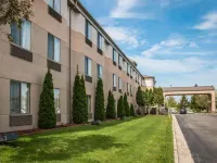 Spark by Hilton Grand Rapids Hotels in Kent County