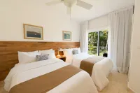 Coson Bay Hotels in 