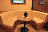 Sybaris Pool Suites Mequon Hotels in Ozaukee County