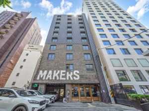 Jongno MakersXeppeuda Hotel