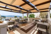 Villa Lavandula with Heated Swimming Pool