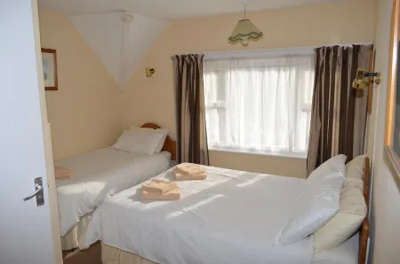 Chandos Premier Folkestone (Channel Tunnel) Hotel Отели рядом со станцией Folkestone Central Railway Station