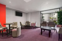 Ramada by Wyndham South Mimms M25 - parking