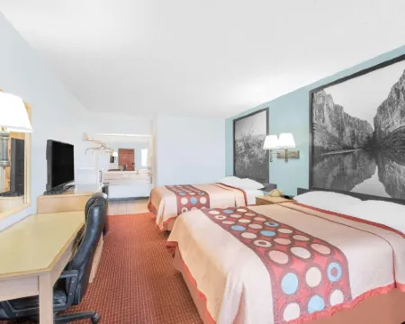 Super 8 by Wyndham Van Horn Hotels in Culberson County