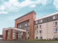 La Quinta Inn & Suites by Wyndham Detroit Utica