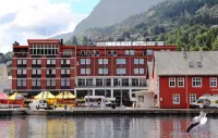 Hardanger Hotel - breakfast