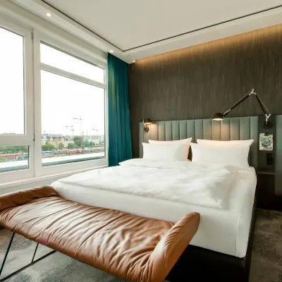 Motel One München-East Side Отели рядом с достопримечательностью «Станция метро Innsbrucker Ring»
