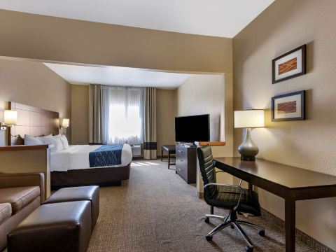 Comfort Inn & Suites Waterloo – Cedar Falls