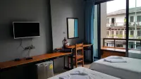 ChomTrang Hotels near Trang Clock Tower