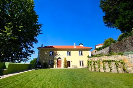 Palácio de Sintra Boutique House Отели рядом с достопримечательностью «Замок мавров»