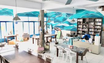 Penghu & Whale Hostel