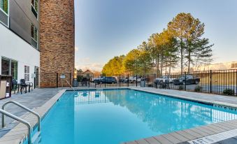 Holiday Inn Express & Suites Dawsonville