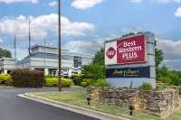 Best Western Plus University Inn Hotel dekat M.C. Benton Jr. Convention Center