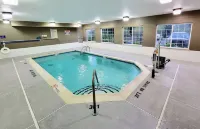 Super 8 by Wyndham Smithfield/Selma - Pools