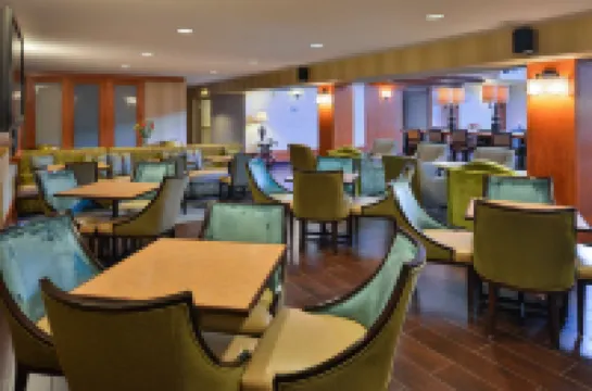 Hampton Inn & Suites by Hilton Calgary-University Northwest