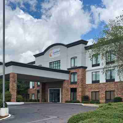Comfort Inn & Suites Columbus North Hotel Exterior