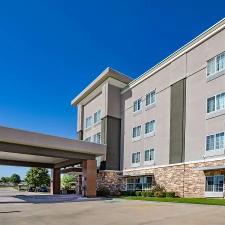 La Quinta Inn & Suites by Wyndham Tulsa - Catoosa Route 66